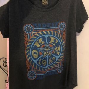 Obey tee